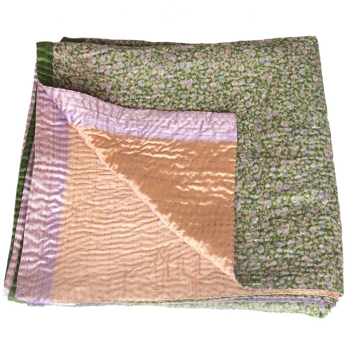 Kantha deken van zijden sari’s groot | macha from Tulsi Crafts