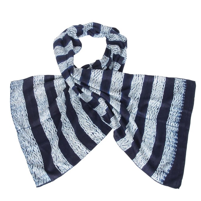 Indigo shibori sjaal zijde | stripe from Tulsi Crafts