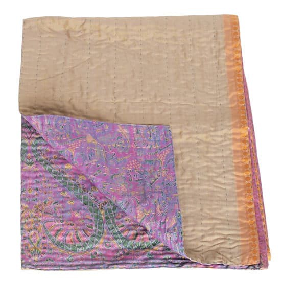 Kantha sjaal van zijden sari’s | hyacinth from Tulsi Crafts