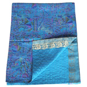 Kantha sjaal van zijden sari’s | maha from Tulsi Crafts
