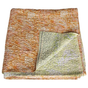 Kantha deken van zijden sari’s groot | basanta from Tulsi Crafts