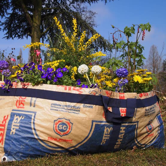 Plantenzak van gerecyclede cementzak | groot from Tulsi Crafts