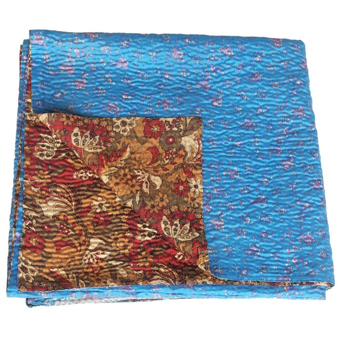Kantha deken van zijden sari’s | nati from Tulsi Crafts
