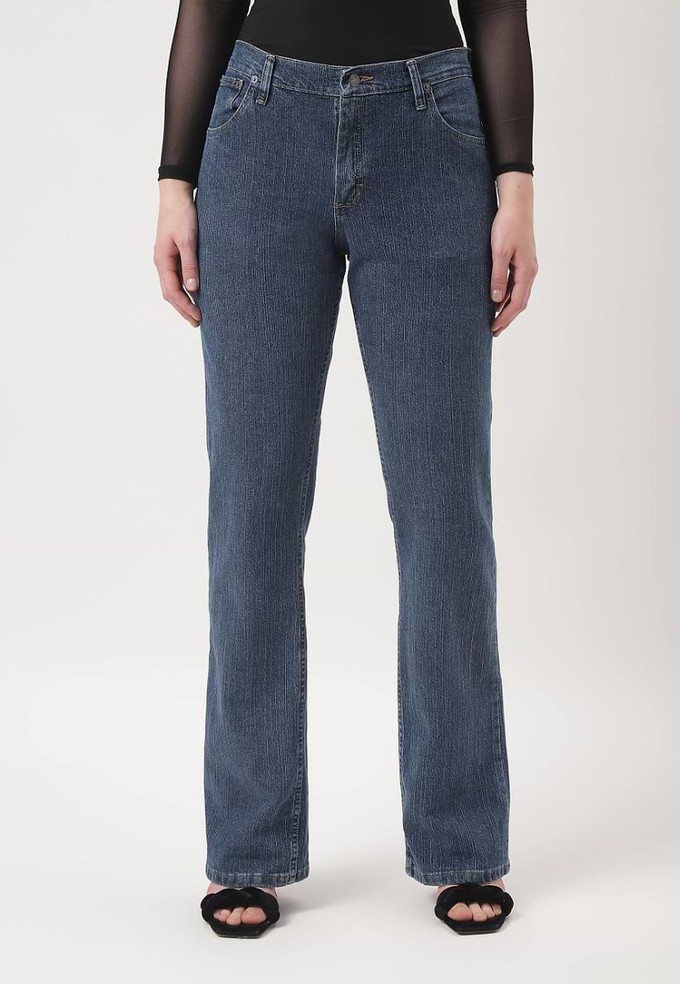 UnWaste-Versprechen | Dunkle Indigo-Jeans mit hohem Bund und weitem Bein from Un Denim