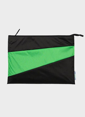 Susan Bijl The New Protectable Black & Greenscreen 13-inch from UP TO DO GOOD