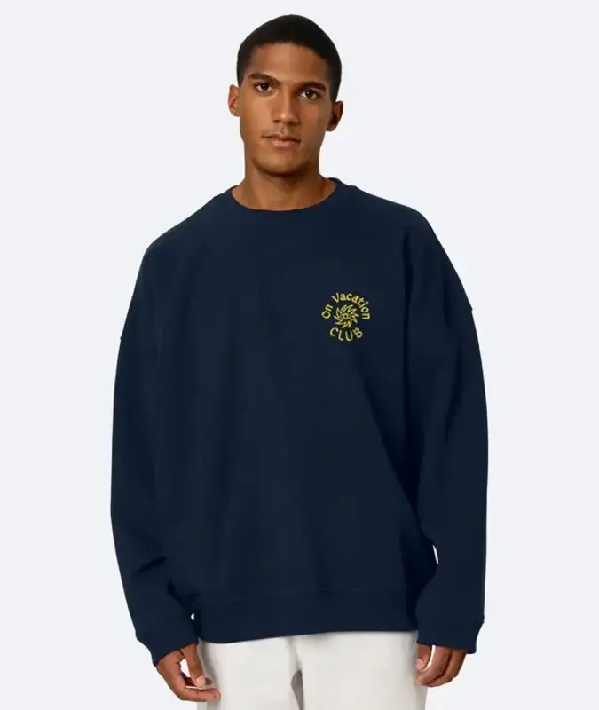 On Vacation Cruise Sweater Donkerblauw from UP TO DO GOOD