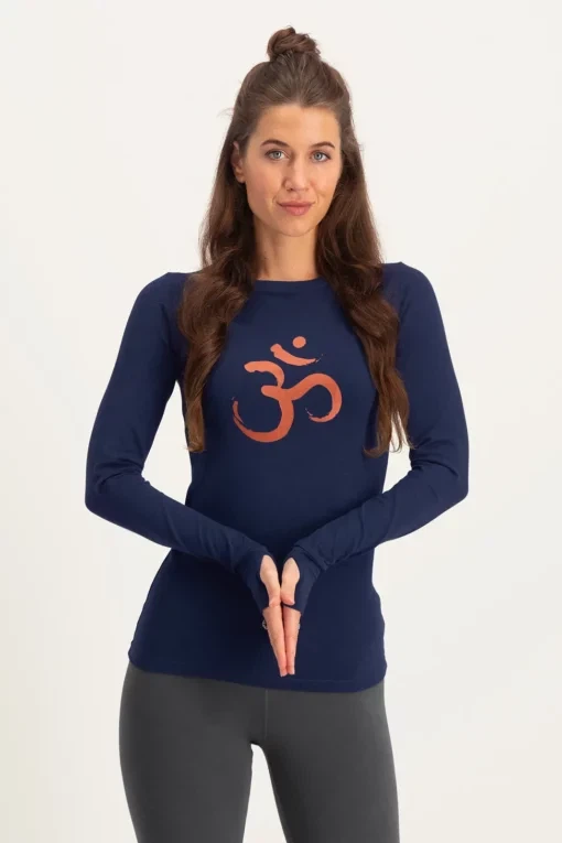 Karuna OM Yoga Langarmshirt – Midnight from Urban Goddess
