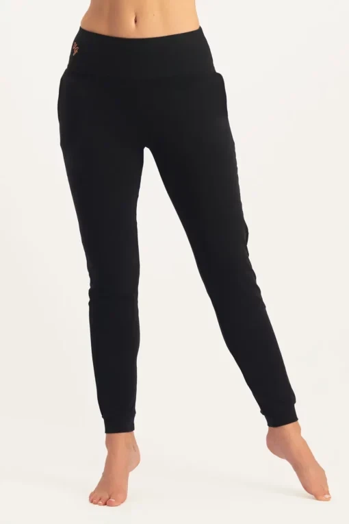 Oba Yogahose – Onyx Black from Urban Goddess