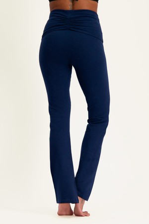 Pranafied Flare Broek – Midnight from Urban Goddess