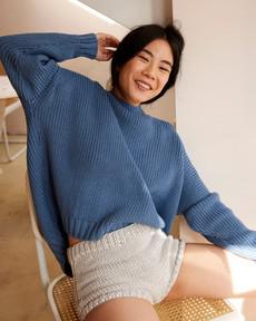 Laumės: Baltic Blue Merino Wool Sweater van Urbankissed