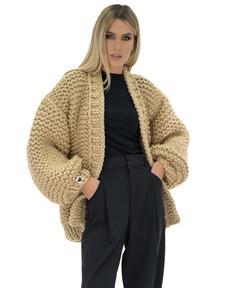 Classic Chunky Cardigan - New Gold van Urbankissed
