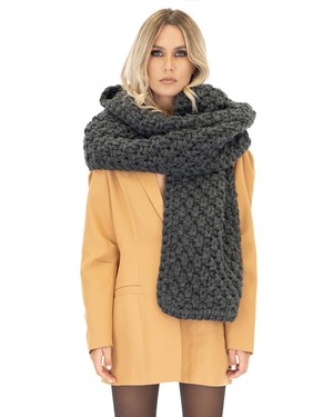 Blanket Chunky Scarf - Dark Grey from Urbankissed