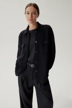 The Merino Wool Overshirt Jacket - Black van Urbankissed