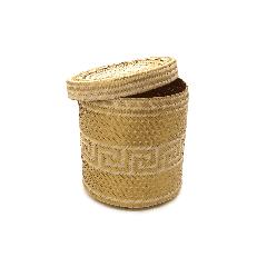 Woven Natural Straw Gold Basket van Urbankissed