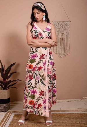 Floral Maxi Dress - Blush Pink from Urbankissed