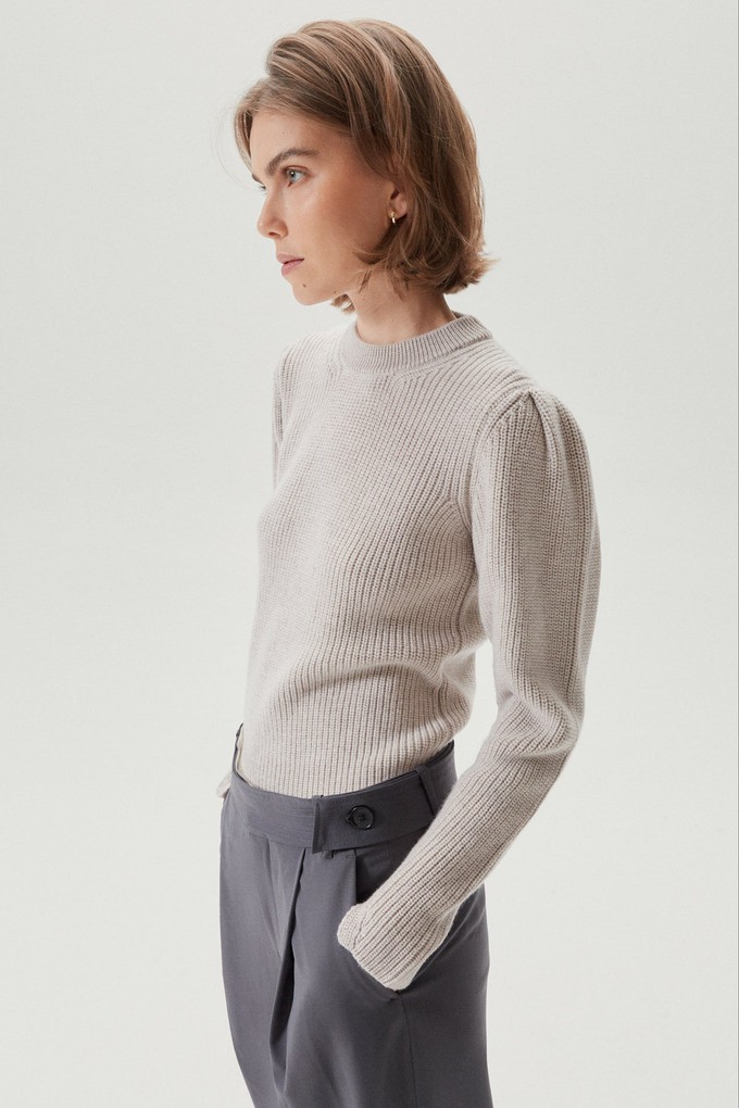 The Merino Wool Sweater With Pinces - Pearl from Urbankissed