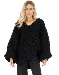Oversized V-Neck Sweater - Black van Urbankissed