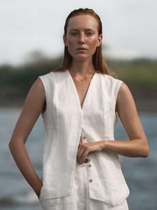 Linen Vest White Women van Urbankissed