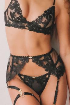 Bambi Garter Belt via Urbankissed