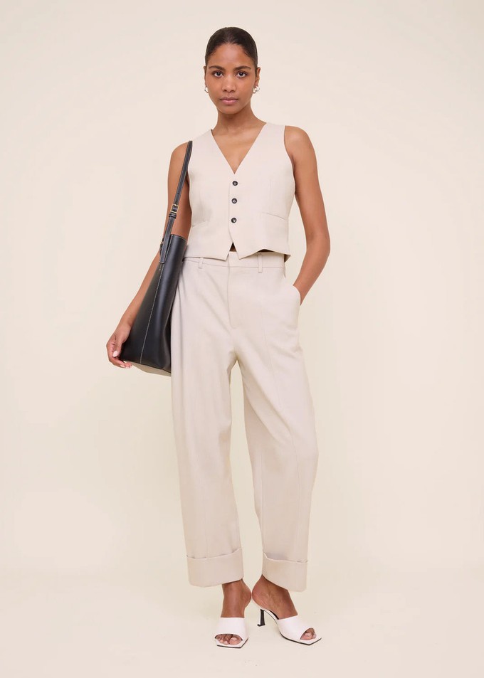 Tailored solid trousers from Vanilia