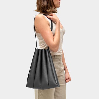 Walk With Me Large Shell Black from Veganbags