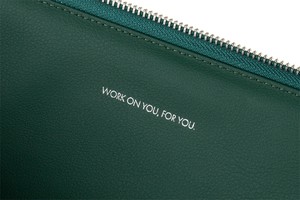 Eden Apple Leather Sleeve from Veganologie