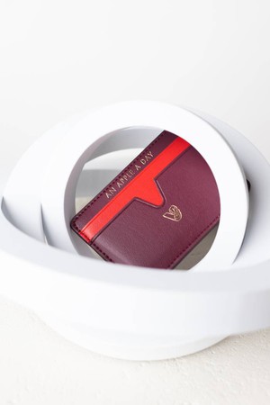 Cider Apple Leather Cardholder from Veganologie Cider Apple Leather Cardholder from Veganologie