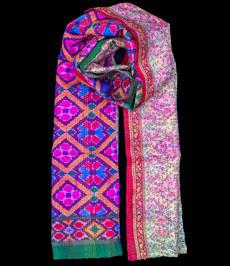 Kantha sjaal hergebruikte zijde roze ikat motief via Via India