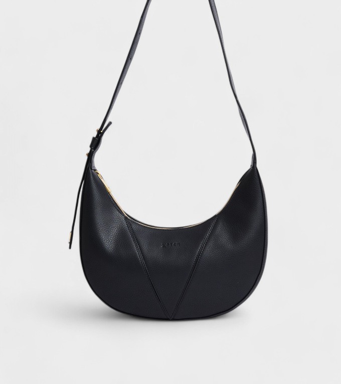 River Hobo Bag in Black with FREE Raya Keyring from Votch
