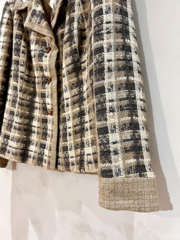 Vintage Blazer Chanel Look Naturel from WANDERWOOD Vintage Blazer Chanel Look Naturel from WANDERWOOD
