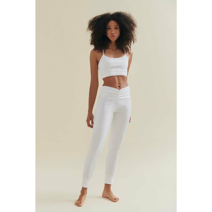 Best Yoga Pants - Diamond White from Wellicious