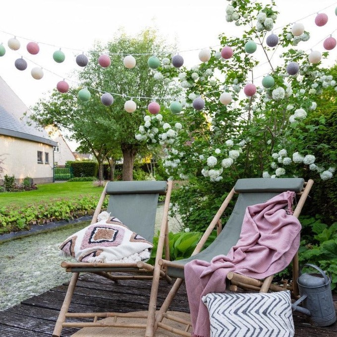 Lichtslinger outdoor | Cotton Ball Lights | Groen roze from WhatTheF