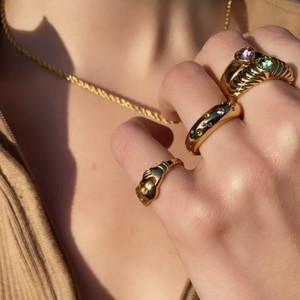 Ring Croissant Heart | Tits | Goud from WhatTheF