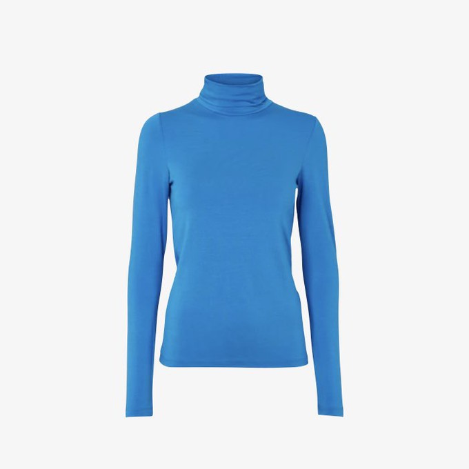 Tencel Turtleneck Joline | Basic Apparel | Blauw from WhatTheF