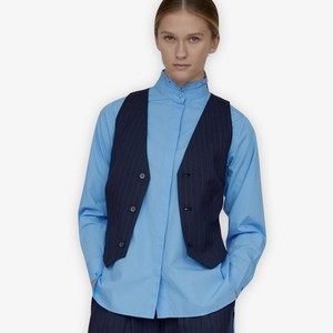 Krijtstreep Gilet Marjorie | Basic Apparel | Blauw from WhatTheF