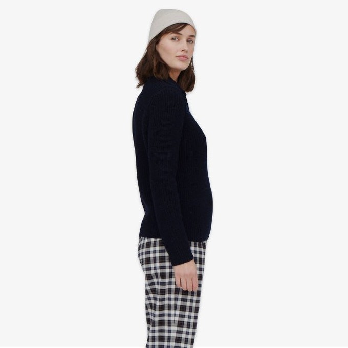 Sweater Sweety Polo | Basic Apparel | Donkerblauw from WhatTheF