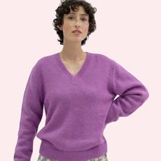 Mohair V-hals Sweater Cali | Ekyog | Lila via WhatTheF