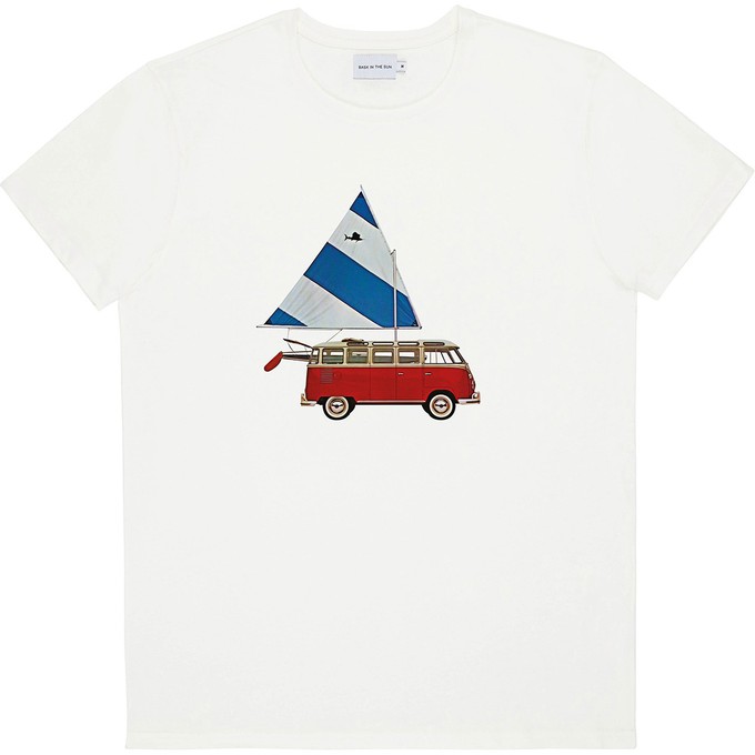 Bask in the Sun | wit t-shirt sailing van -Volkwagen bus from WWen