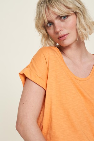 Tranquillo | t-shirt loose fit melon oranje from WWen