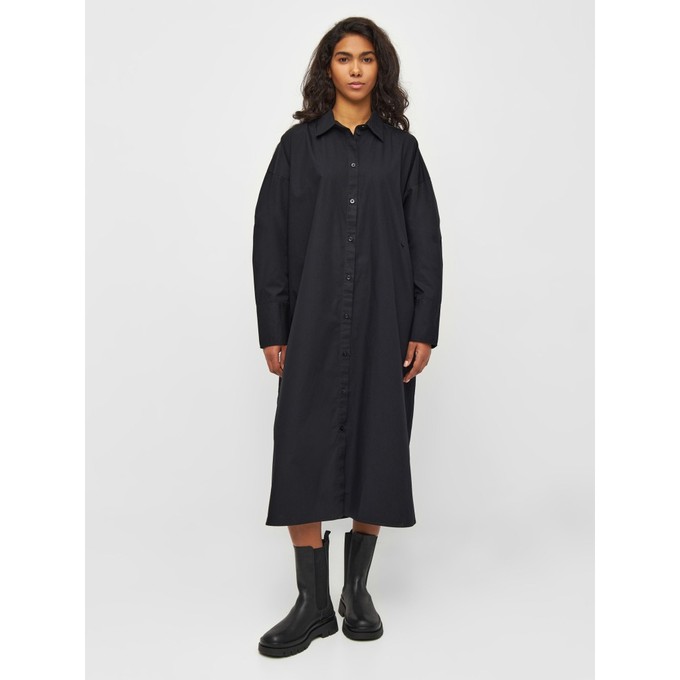 Knowledge Cotton Apparel | middellange shirt dress jurk poplin zwart – op 2 manieren te dragen from WWen