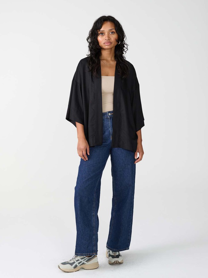 Gerda Kimono black from Yahmo