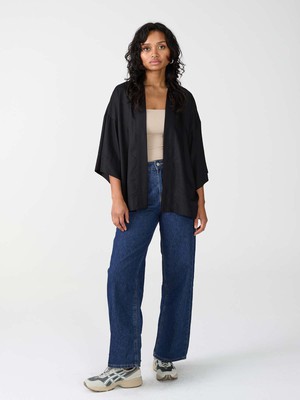 Gerda Kimono black from Yahmo