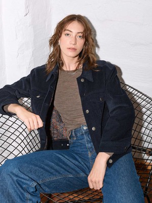 Thea Jacket navy from Yahmo