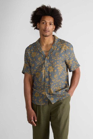 Muck Shirt ikebana from Yahmo