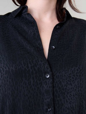 Mona Shirt leo from Yahmo