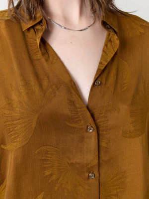 Mona Shirt sandalwood from Yahmo