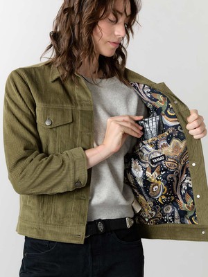 Thea Jacket olive from Yahmo