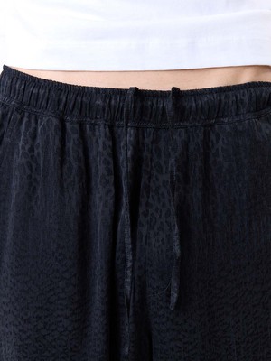 Walter Pants leo from Yahmo