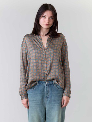 Mona Shirt atlas from Yahmo