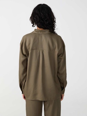 Mona Shirt olive from Yahmo